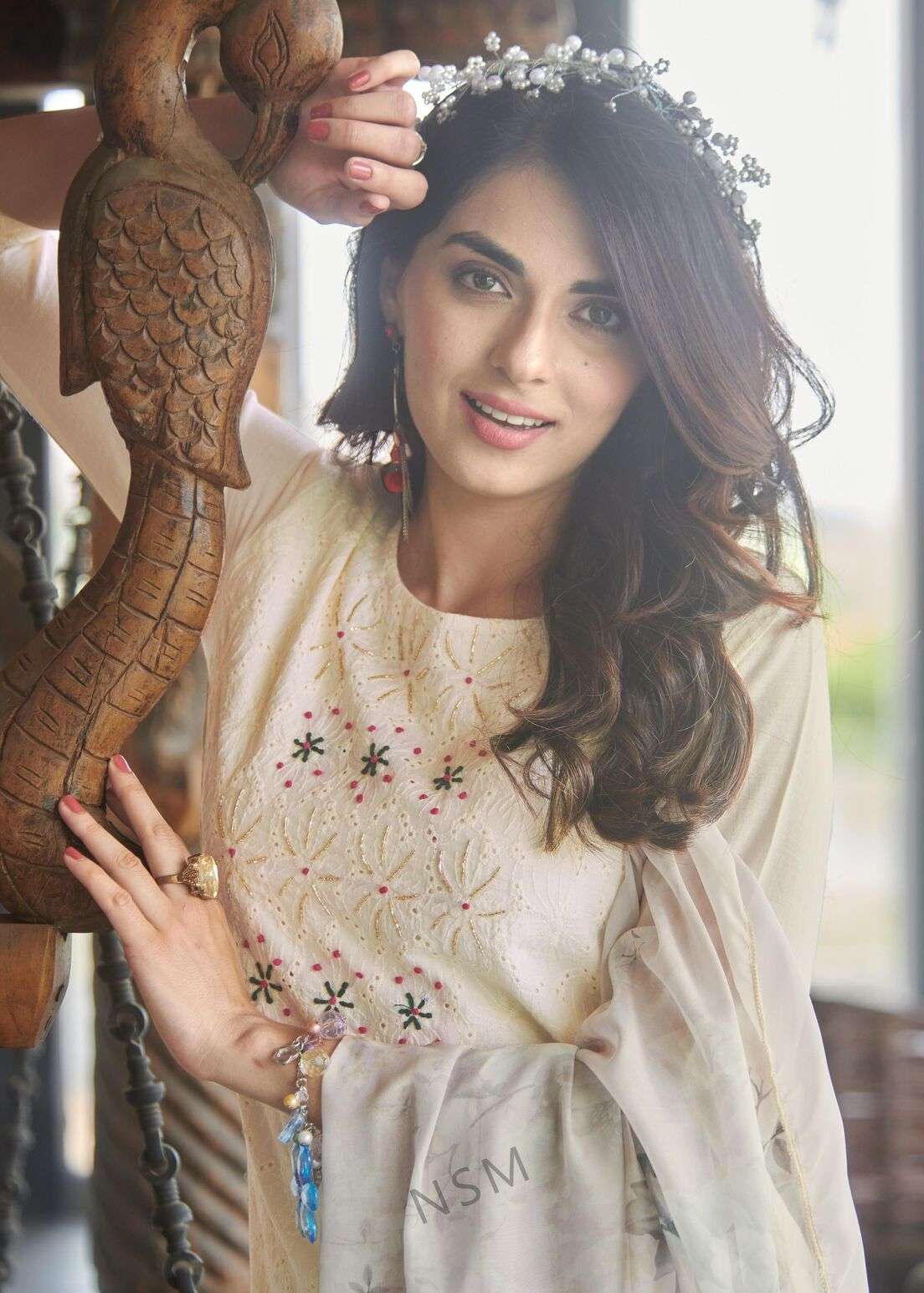 KUMB CANDY BY TEXOFAB PURE CAMBRIC COTTON NECK HNDWORK WITH SCHIFFLI WORK 