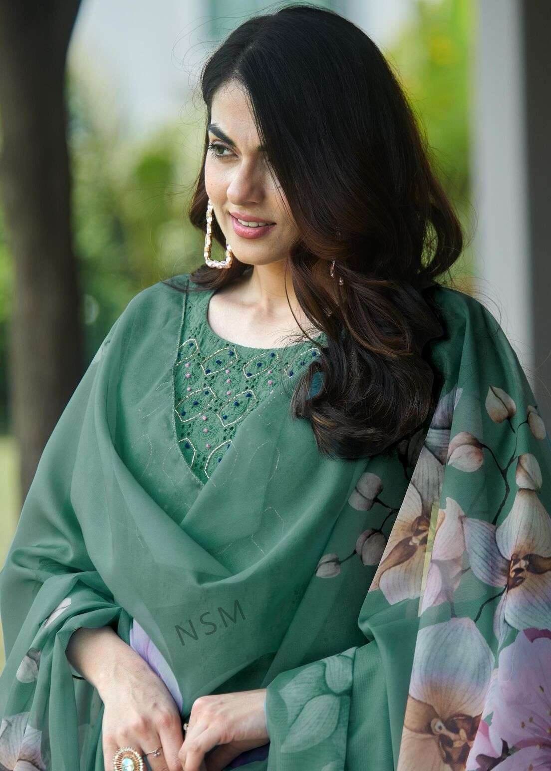 KUMB CANDY BY TEXOFAB PURE CAMBRIC COTTON NECK HNDWORK WITH SCHIFFLI WORK 