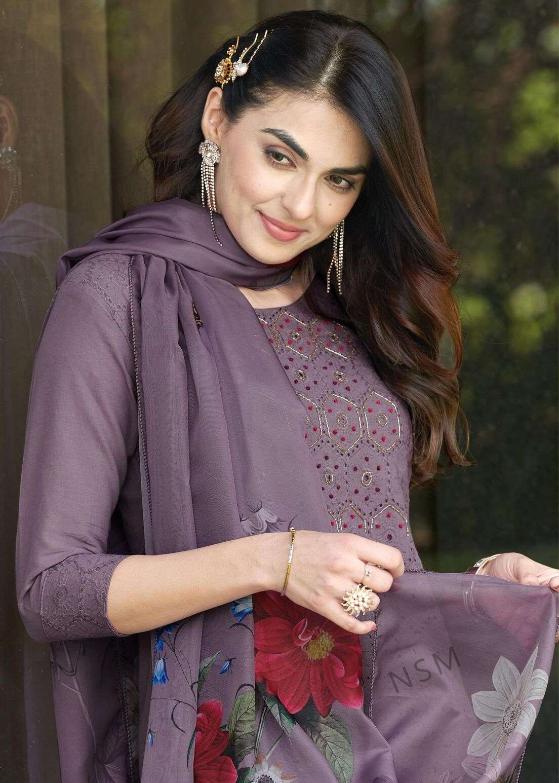 KUMB CANDY BY TEXOFAB PURE CAMBRIC COTTON NECK HNDWORK WITH SCHIFFLI WORK 