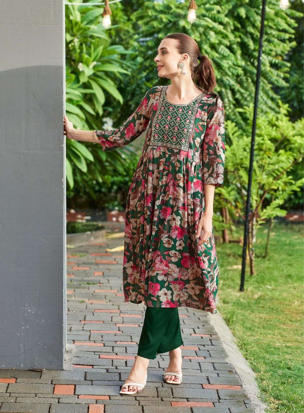 MORNI BY KUSHALS RINKLE FABRIC EMBROIDERY WORK IN NAIRA CUT STYLE 