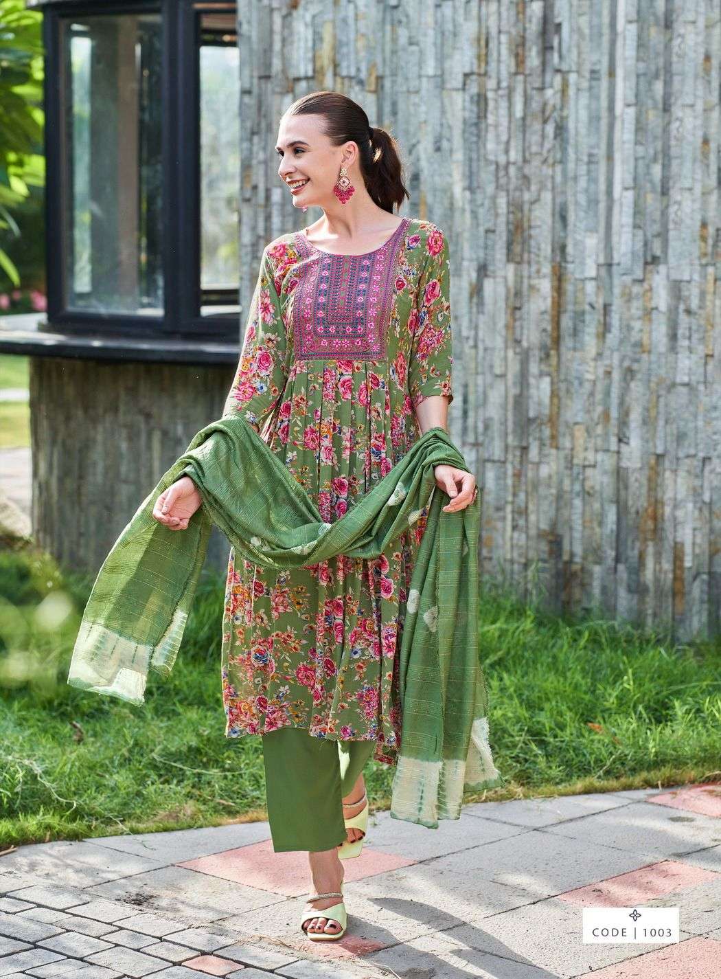 MORNI BY KUSHALS RINKLE FABRIC EMBROIDERY WORK IN NAIRA CUT STYLE 