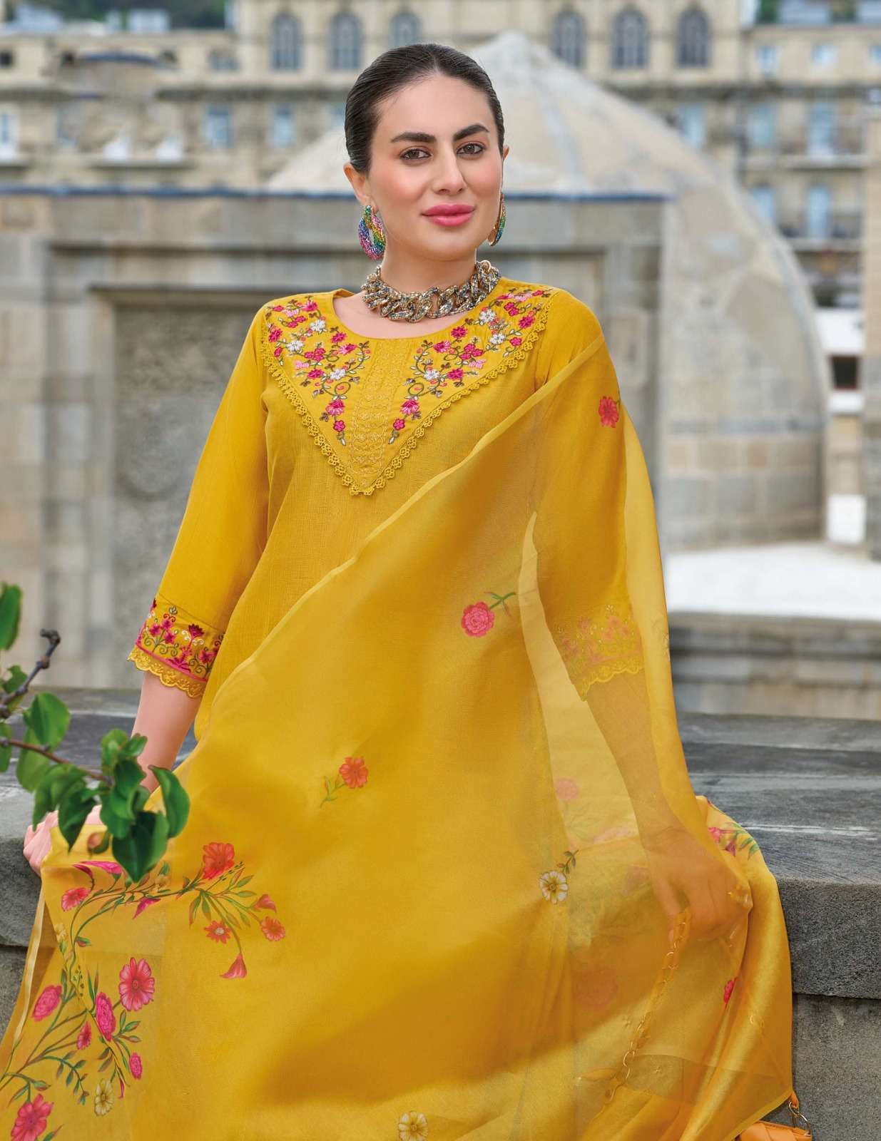 MV-20105 LL ORGANZA EMBROIDERY CUTWORK 3 PCS KURTI PANT WITH DUPATTA 