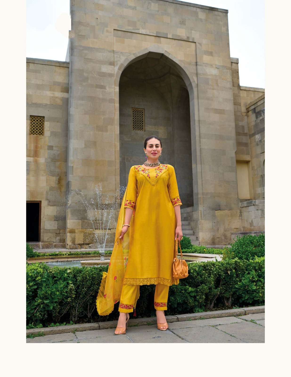 MV-20105 LL ORGANZA EMBROIDERY CUTWORK 3 PCS KURTI PANT WITH DUPATTA 