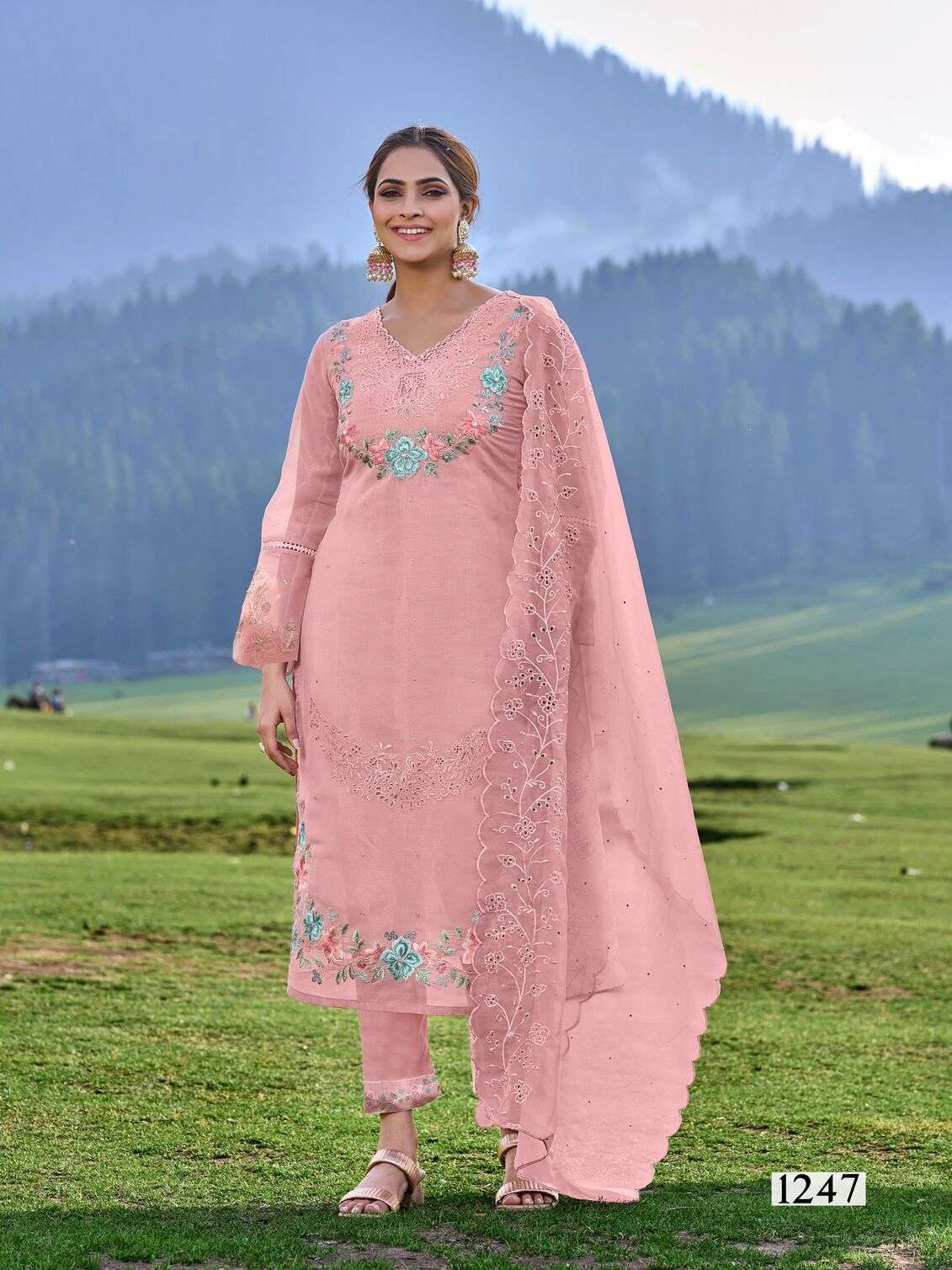 SHIMMER ORGANZA BY TEXOFAB KURTI PANT WITH DUPATTA EMBROIDEY HANDWORK WITH COTTON LINING 