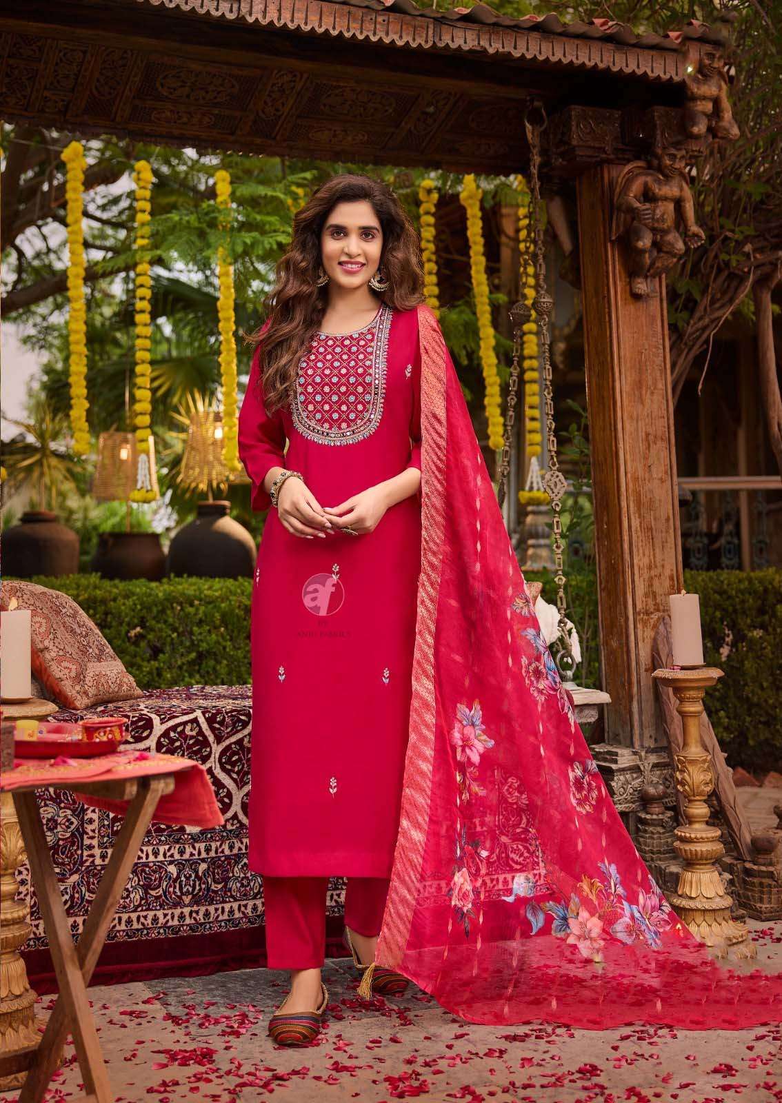 SR-2825 AF VISCOSE MODAL KURTI PANT WITH HEAVY DUPATTA 