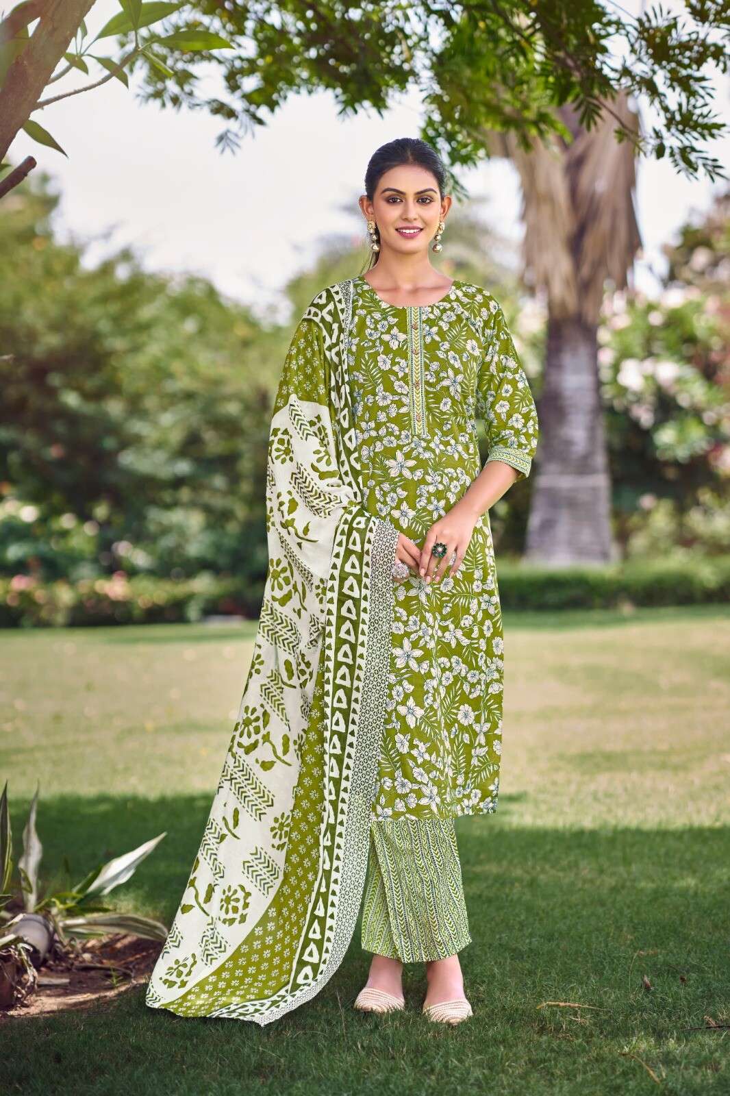 TF-1004 SF SUMMER COLLECTION 3 PIECE KURTI PANT WITH DUPATTA SET