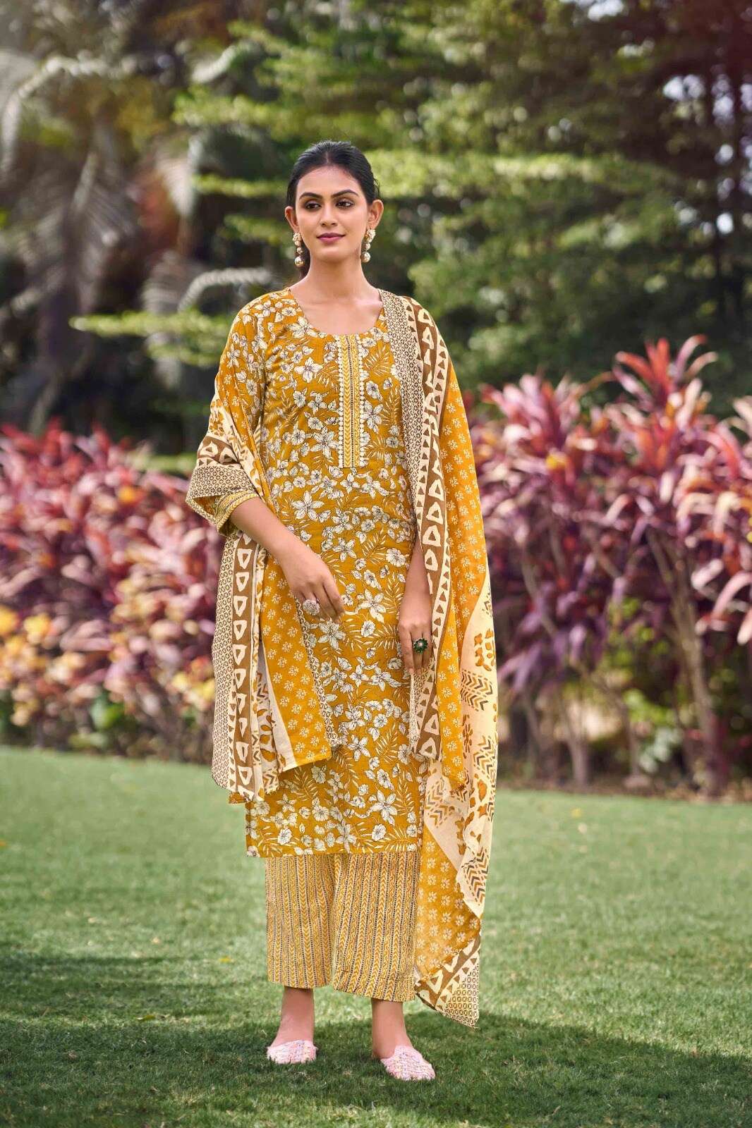 TF-1006 SF SUMMER COLLECTION 3 PIECE KURTI PANT WITH DUPATTA SET