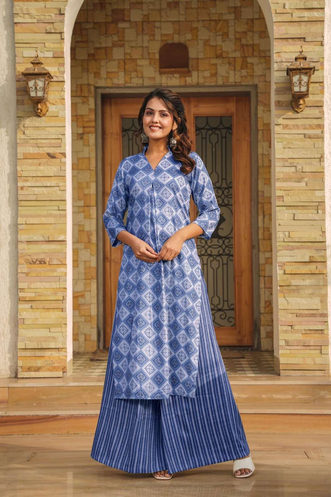 TF-1804 BLUE COLOUR RAYON HEAVY DIGITAL PRINT KURTI PLAZO WITH FULL INNER 