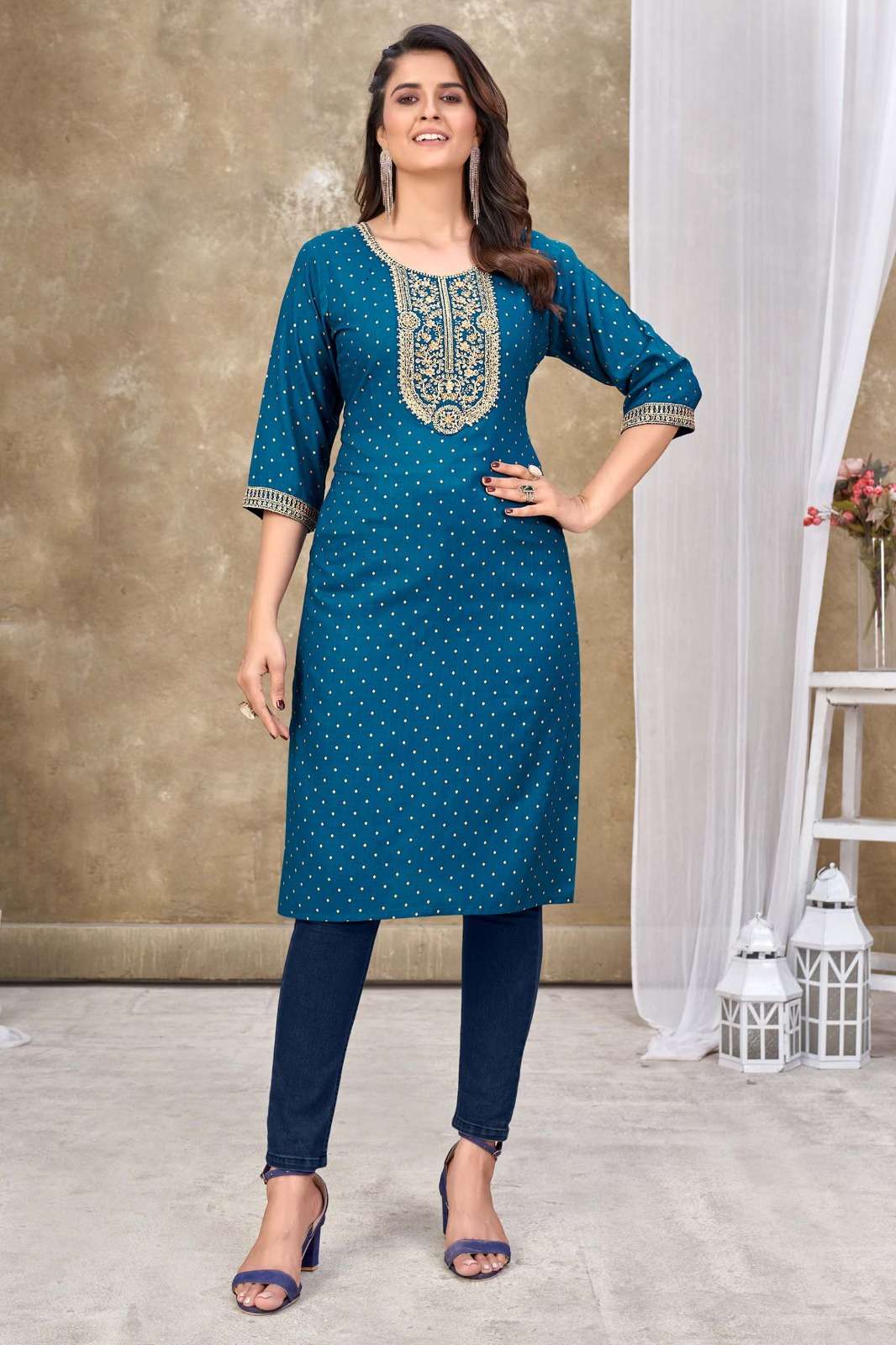TR-1001 MK QUARDING EMBROIDERY SEQUENCE WORK ONLY KURTI 