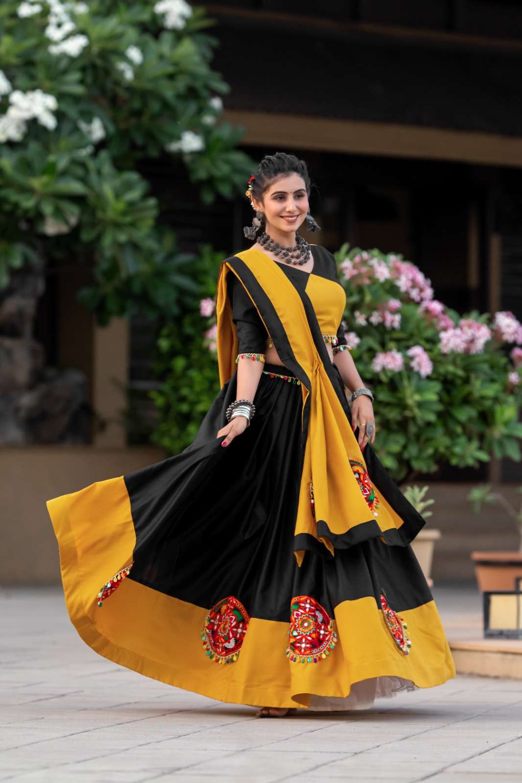 DESIGN NO- 7066 BY AAWIYA YELLOW COLOUR PLAIN GAMTHI MIRROR WORK WITH LEHENGA BLOUSE & DUPATTA 