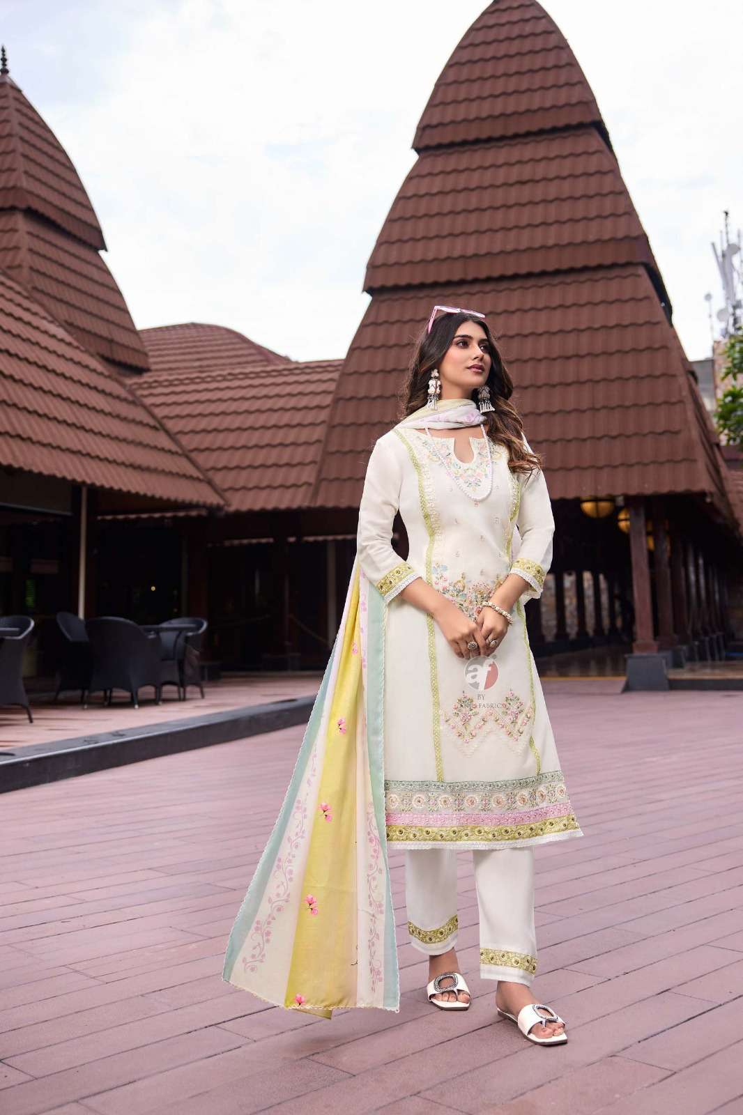 DESIGN NO- BL 8906 BY ANJU FABRICS PURE ORGANZA BEAUTIFUL EMBROIDERY SEQUENCE WORK KURTI PANT WITH DUPATTA 