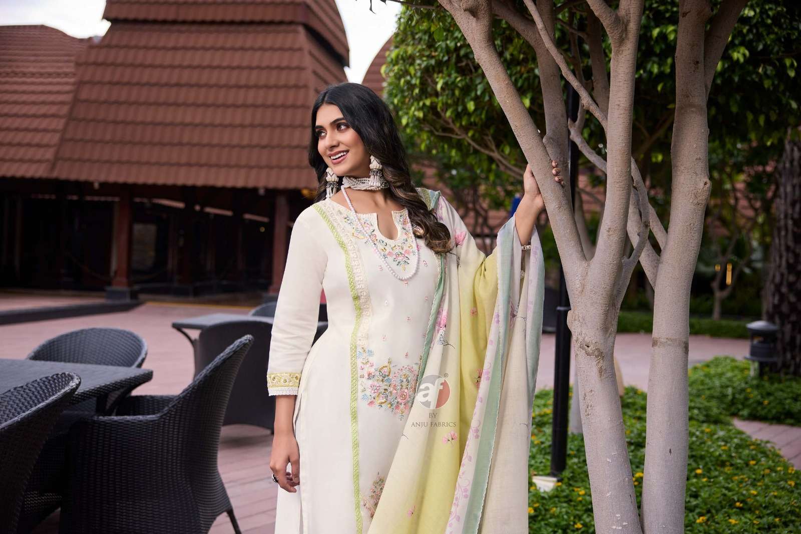 DESIGN NO- BL 8906 BY ANJU FABRICS PURE ORGANZA BEAUTIFUL EMBROIDERY SEQUENCE WORK KURTI PANT WITH DUPATTA 