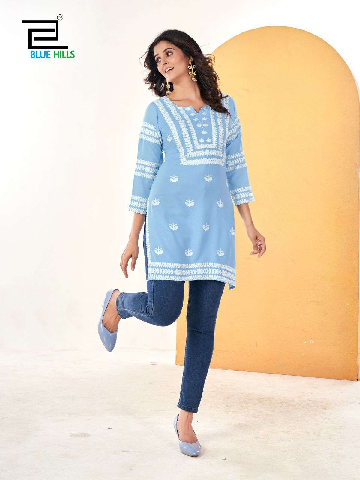 HOLA BY BLUE HILLS RAYON FABRIC TUNIC WITH SIDE CUT WORK 