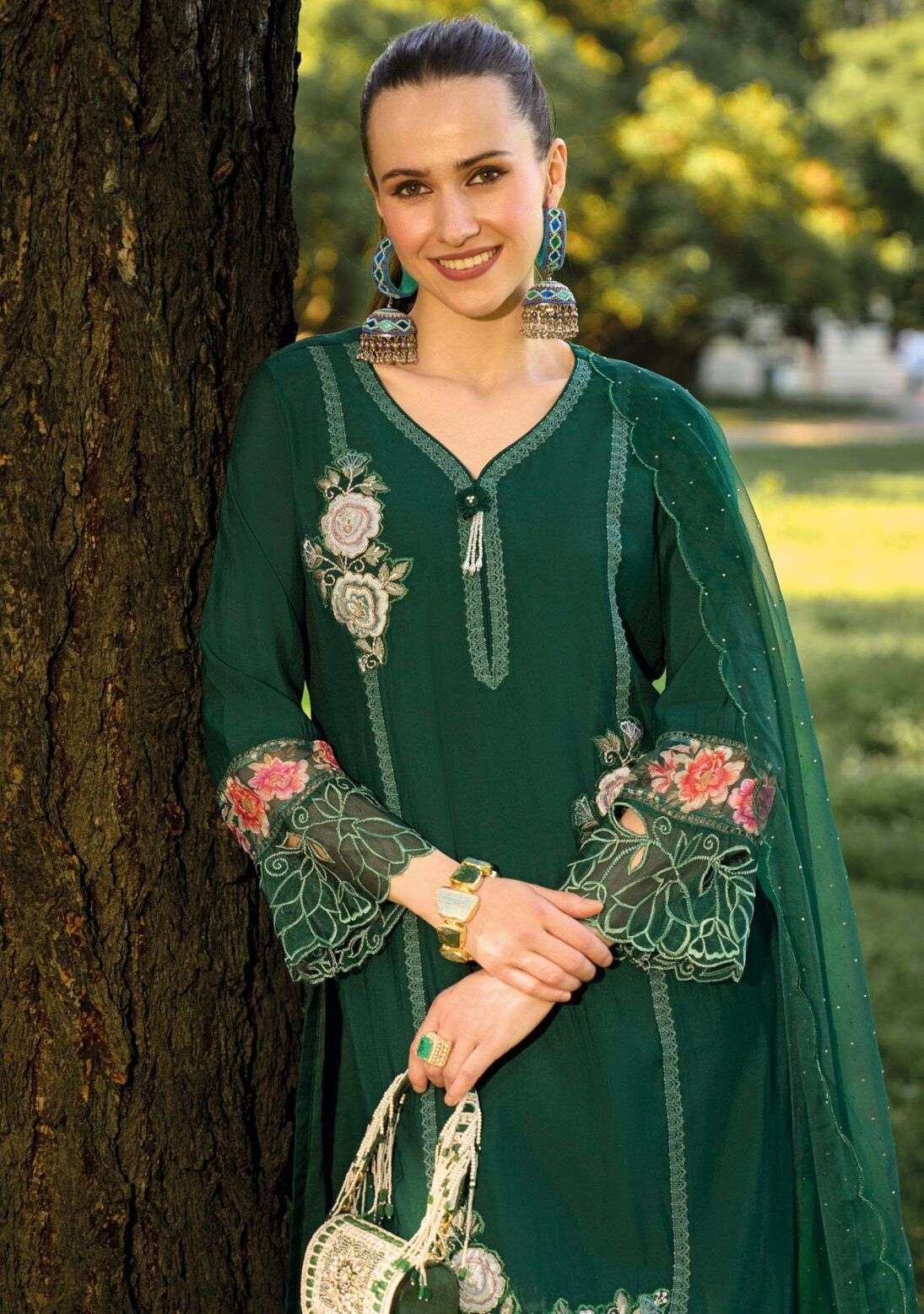 IBADAT VOL-3 DESIGN NO-1312 BY LADY LEELA ORGANZA FABRIC WITH EMBROIDERY DIAMOND SCALPING WORK  