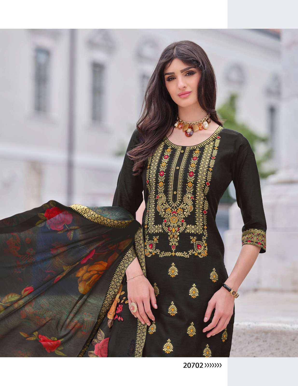 LAJJO DESIGN NO-20702 BY LILY & LALI BANARASI JACQUARD LACE & POCKET KURTI PANT WITH DIGITAL PRINT DUPATTA  