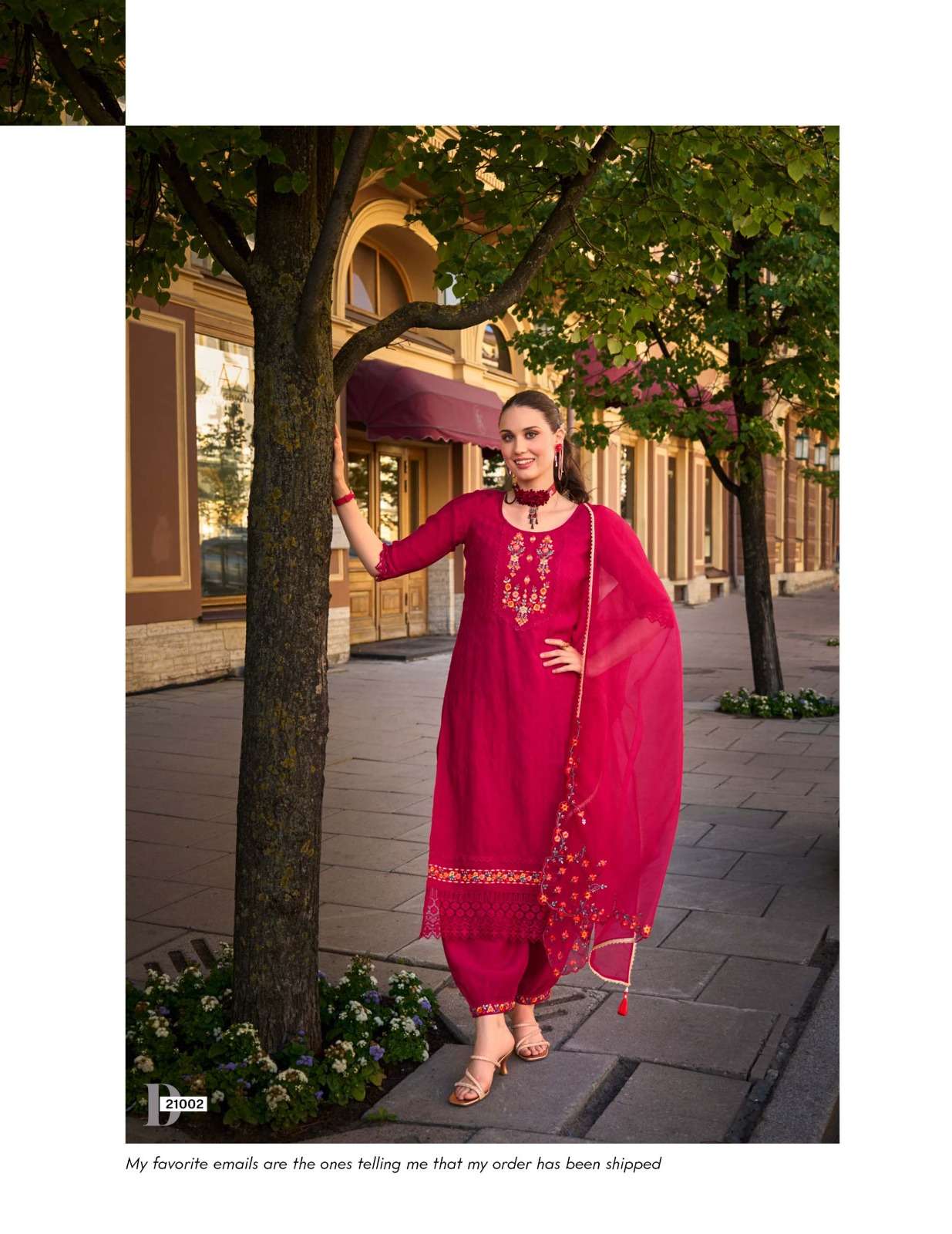 MEHWISH DESIGN NO-21002 BY LILY & LALI JACQUARD SILK KURTI DUPATTA WITH AFGHANI STYLE BOTTOM  