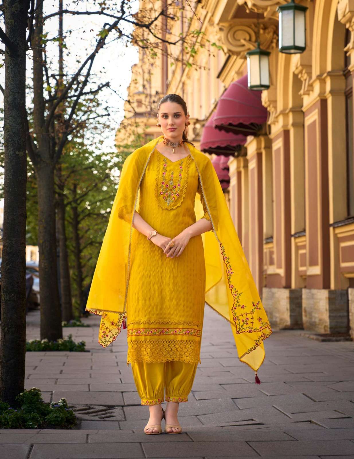 MEHWISH DESIGN NO-21006 BY LILY & LALI JACQUARD SILK KURTI DUPATTA WITH AFGHANI STYLE BOTTOM  