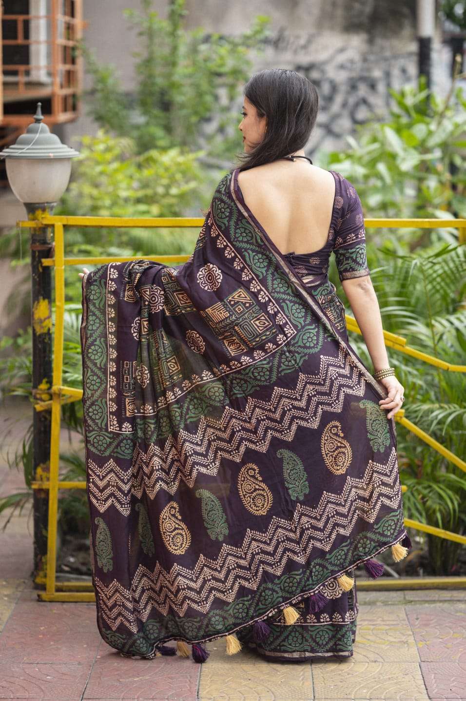 MAGIC AJRAKH BY TEXOFAB PURE CHANDERI COTTON FABRIC BLOCK PRINTED BUTTA STYLE SAREES 