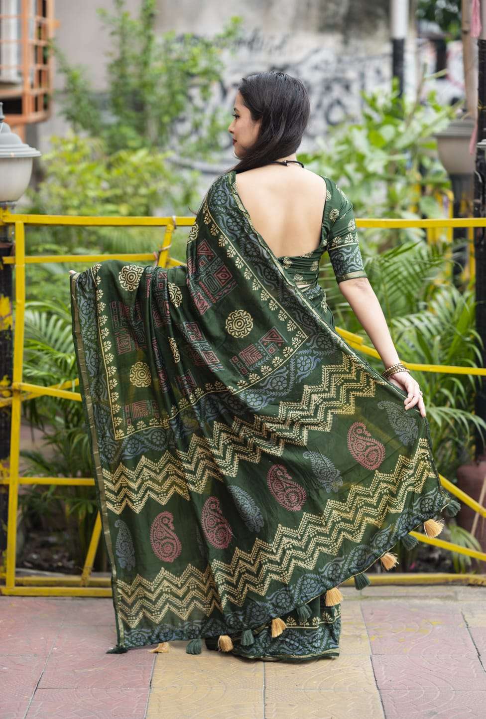 MAGIC AJRAKH BY TEXOFAB PURE CHANDERI COTTON FABRIC BLOCK PRINTED BUTTA STYLE SAREES 