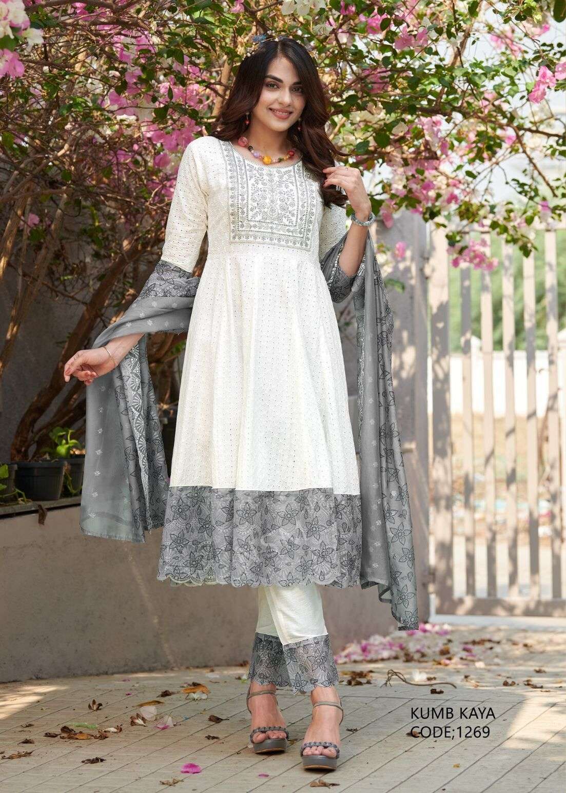 KUMB KAYA BY LUCACCI DESIGNER HEAVY SHIFFLI  STICH SUIT HEAVY WITH EMBROIDERY NACK WORK