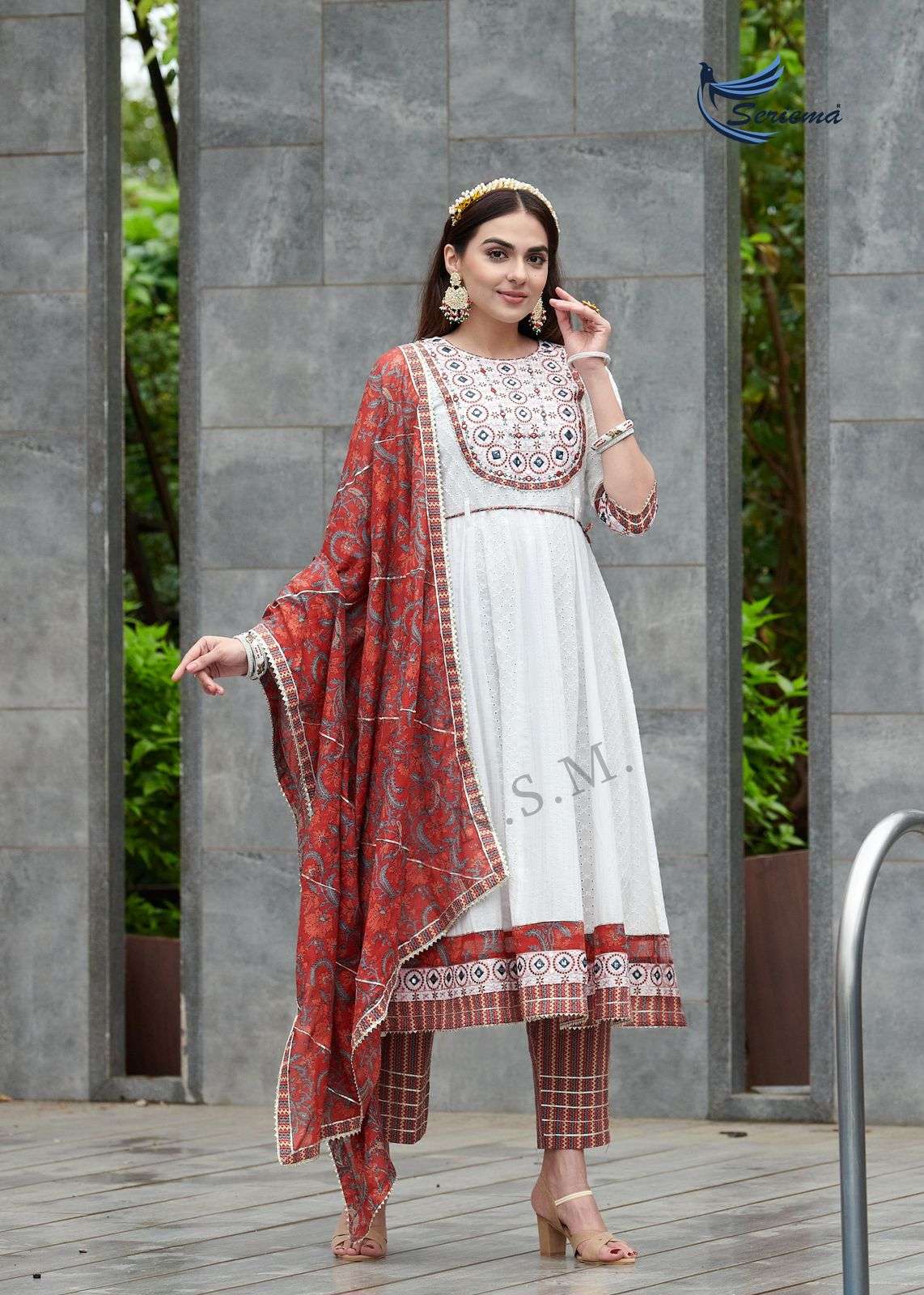 KUMB WINGET BY LUCACCI DESIGNER HEAVY COTTAN SHIFFLI STICH SUIT WITH HEAVY EMBROIDERY NACK WORK 