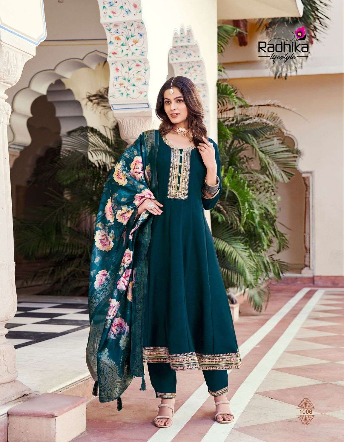 MALANG VOL 1 BY RADHIKA DEFINES MODERN ETHNIC FASHION.