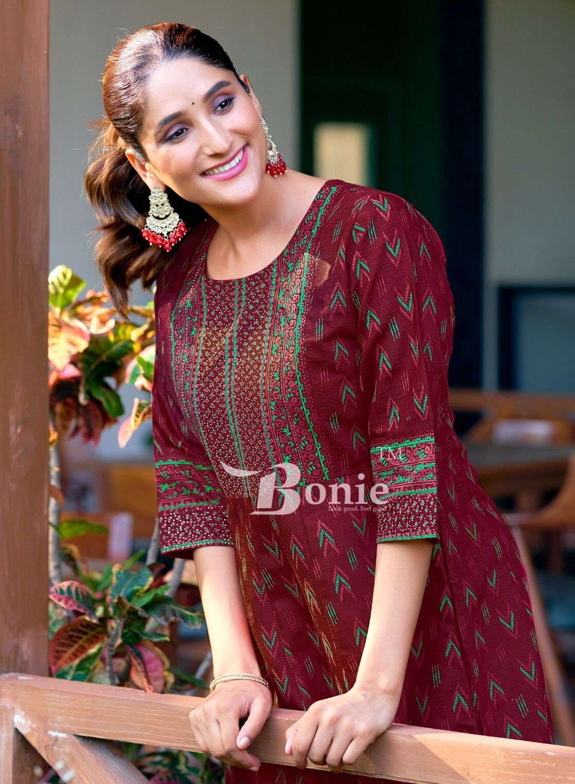 AADHYA BY BONIE IN VERTIGAN FLARE KURTI WITH AMAZING PRINTS IN 8 COLORS