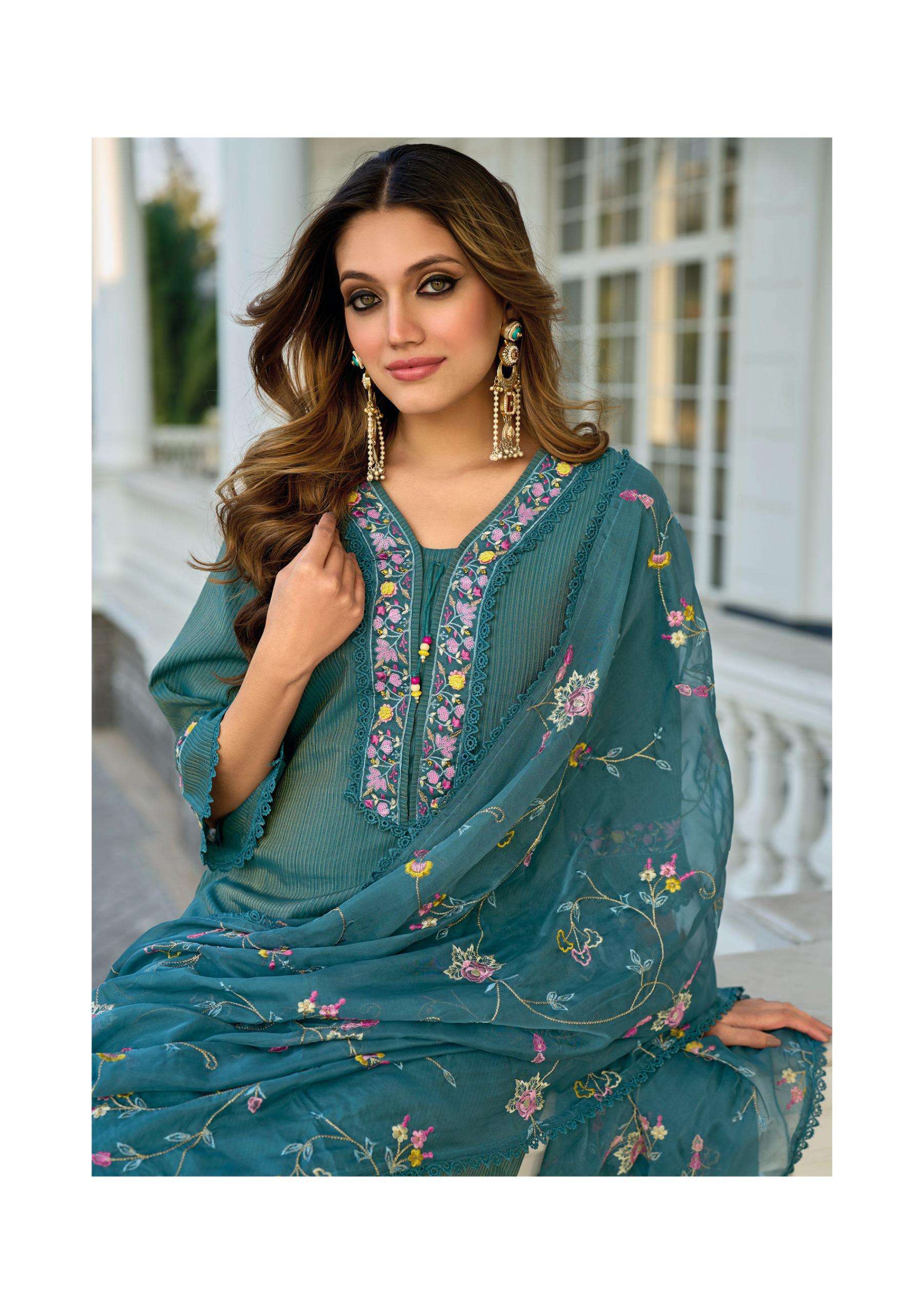 AARFA BY LADY LEELA IN PURE VISCOSE SWISS SILK FABRIC WITH HANDWORK AND PURE COTTON INNER