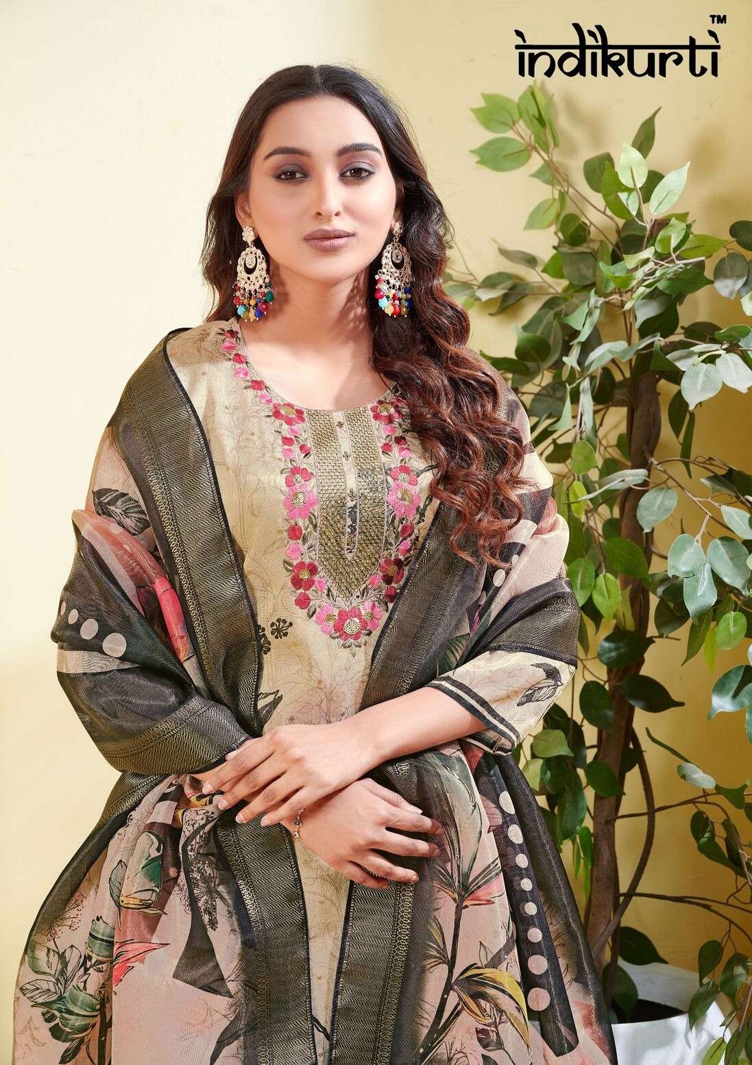 ADITI BY INDIKURTI IN SHIMMER JACQUARD DIGITAL WITH HEAVY INNER CRAPE INNER