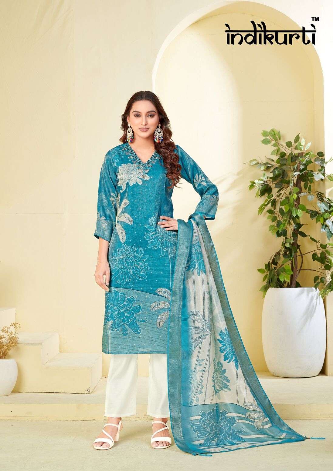 ADITI BY INDIKURTI IN SHIMMER JACQUARD DIGITAL WITH HEAVY INNER CRAPE INNER