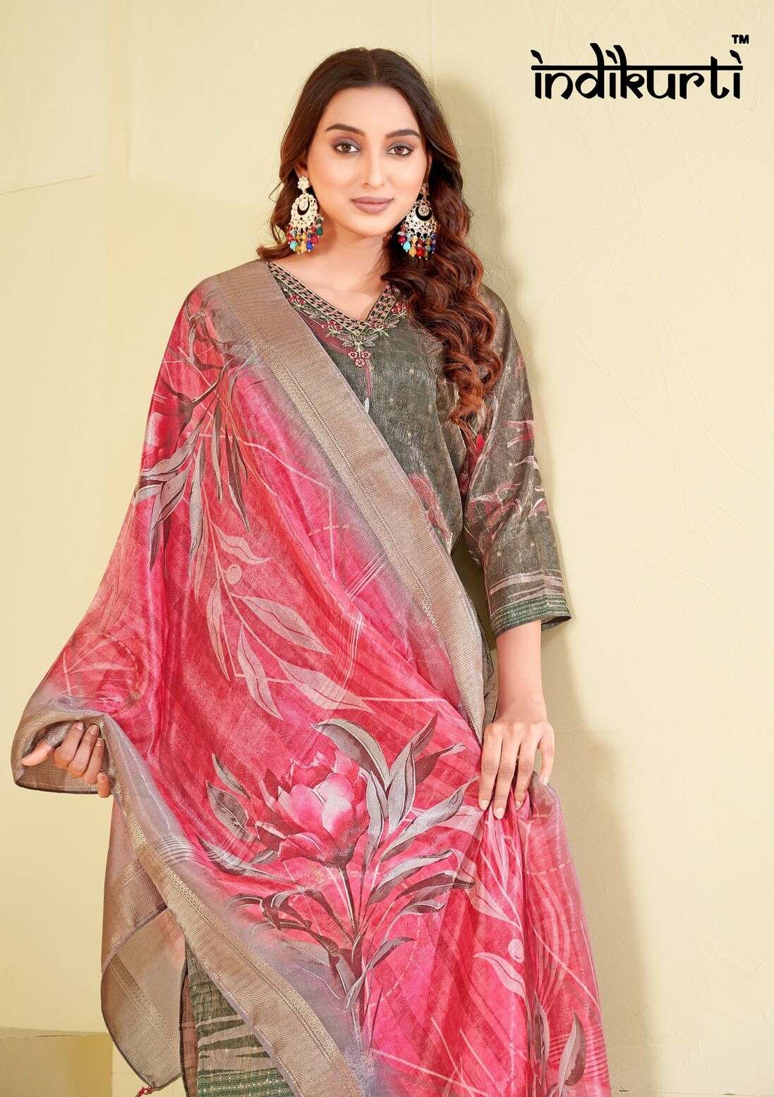 ADITI BY INDIKURTI IN SHIMMER JACQUARD DIGITAL WITH HEAVY INNER CRAPE INNER