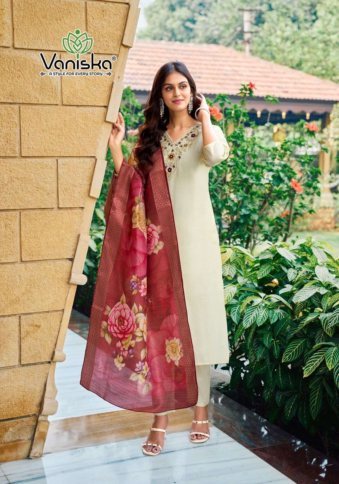 FITOOR VOL-2 BY VANISKA IN ROMAN SIMAR WITH PURE HEAVY HAND WORK 