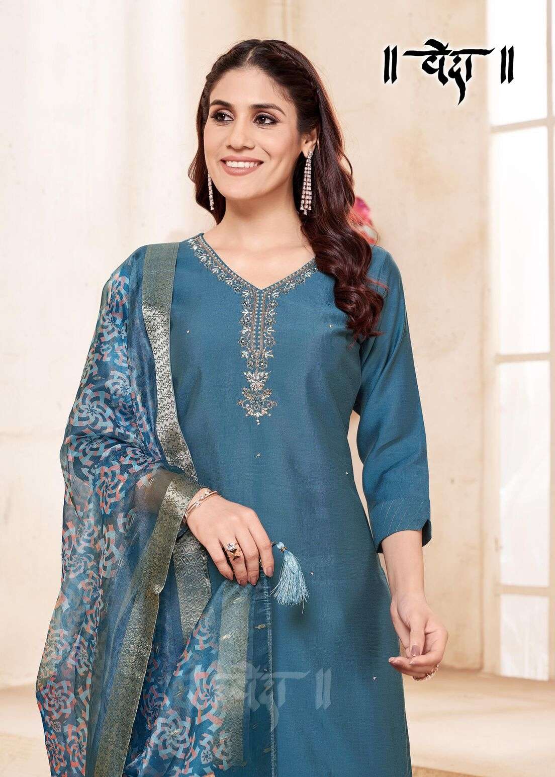 VOL-1 BY VEDA IN FANCY SIMMER FABRIC AND COTTON INAR WITH STRAIGHT CUT PANT