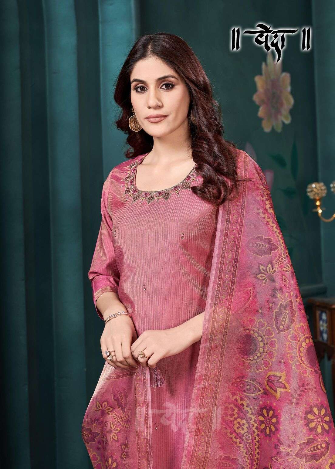 VOL-1 BY VEDA IN FANCY SIMMER FABRIC AND COTTON INAR WITH STRAIGHT CUT PANT
