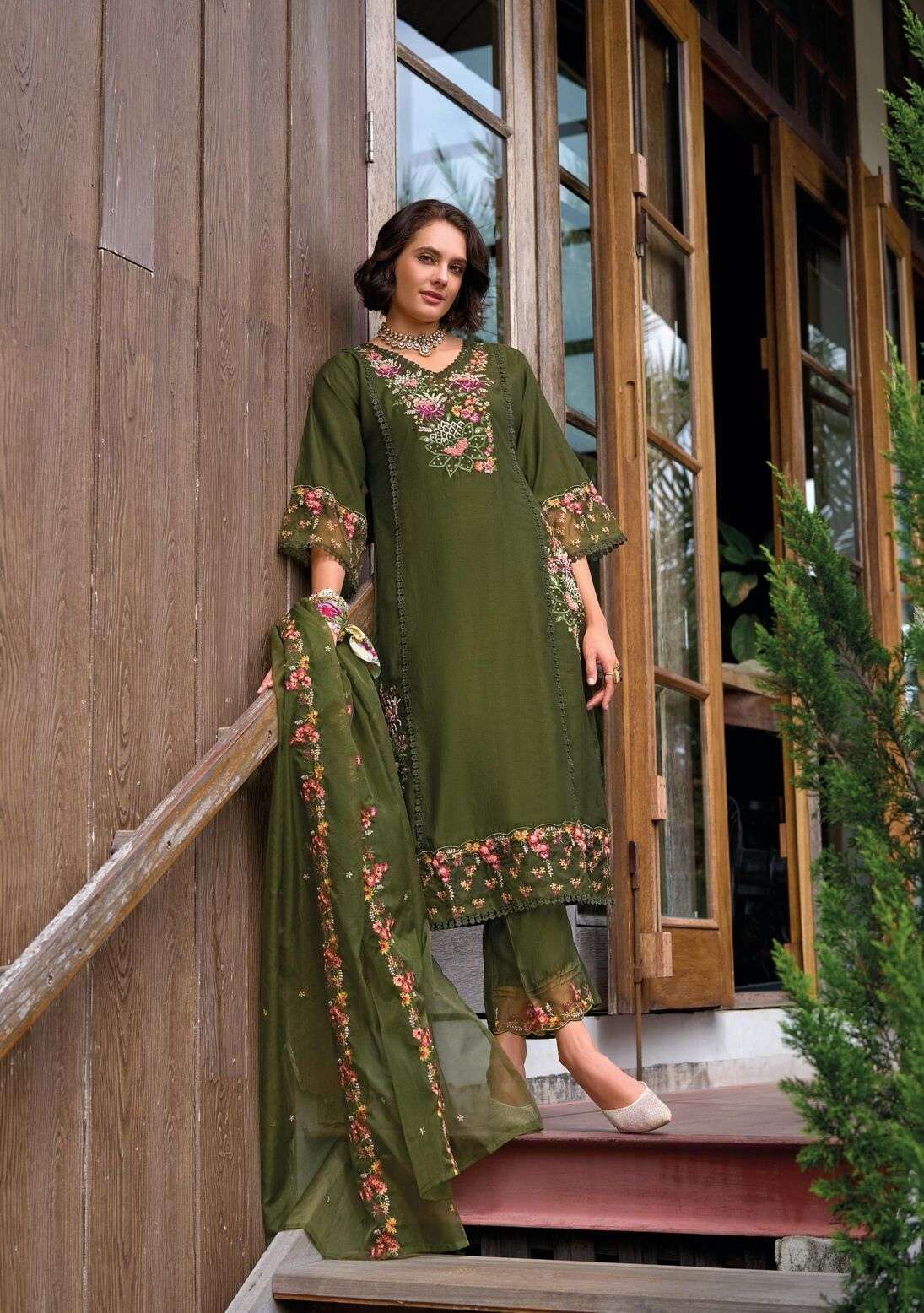 SHIDDAT-4 BY LADY LEELA IN PURE VISCOSE VATICAN FABRIC WITH HEAVY HANDWORK