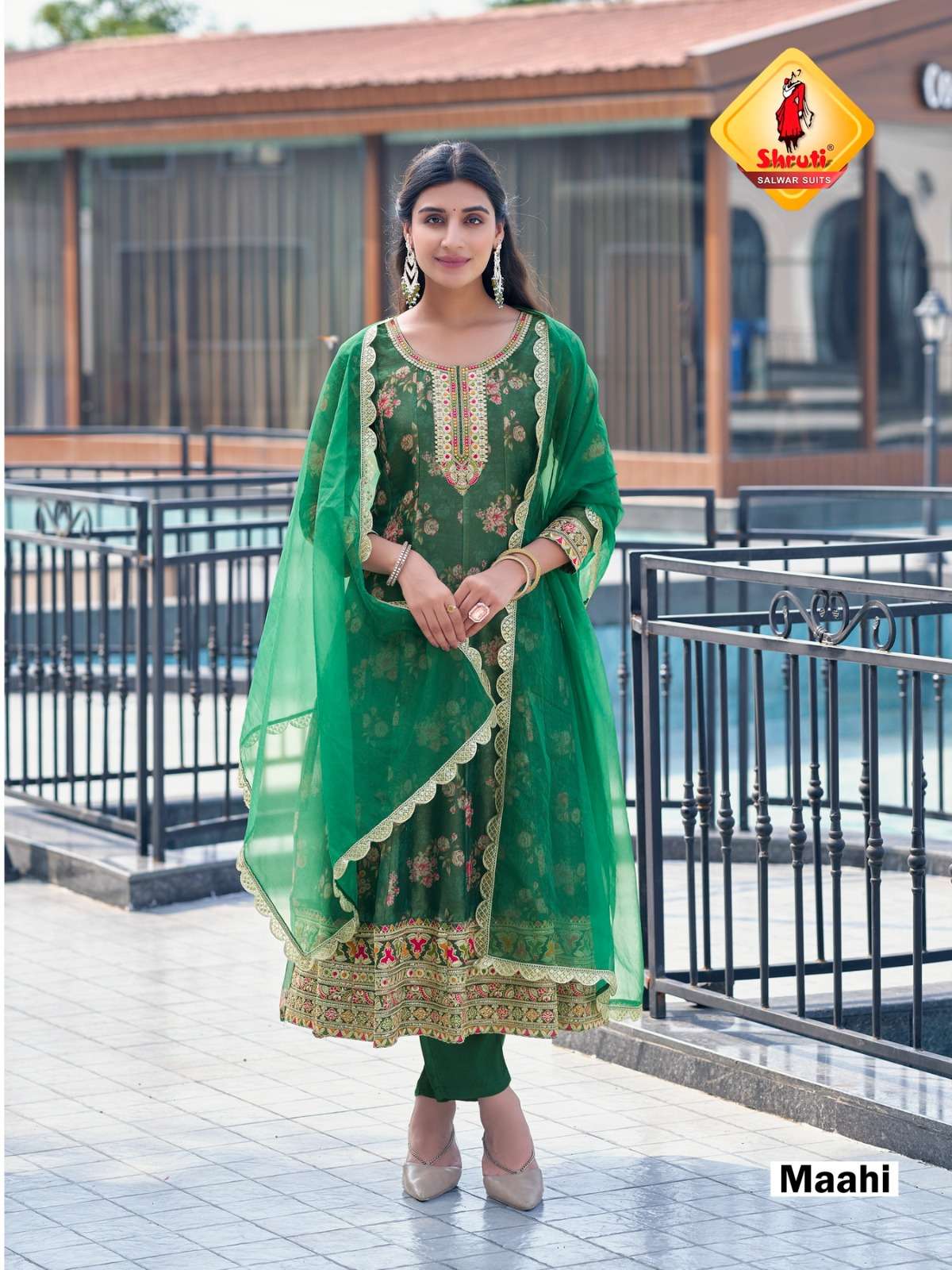 SIRAT BY SHRUTI IN TRENDY SIMMER TISSUE WITH DIGITAL NATURAL PRINT KURTI PANT & DUPATTA