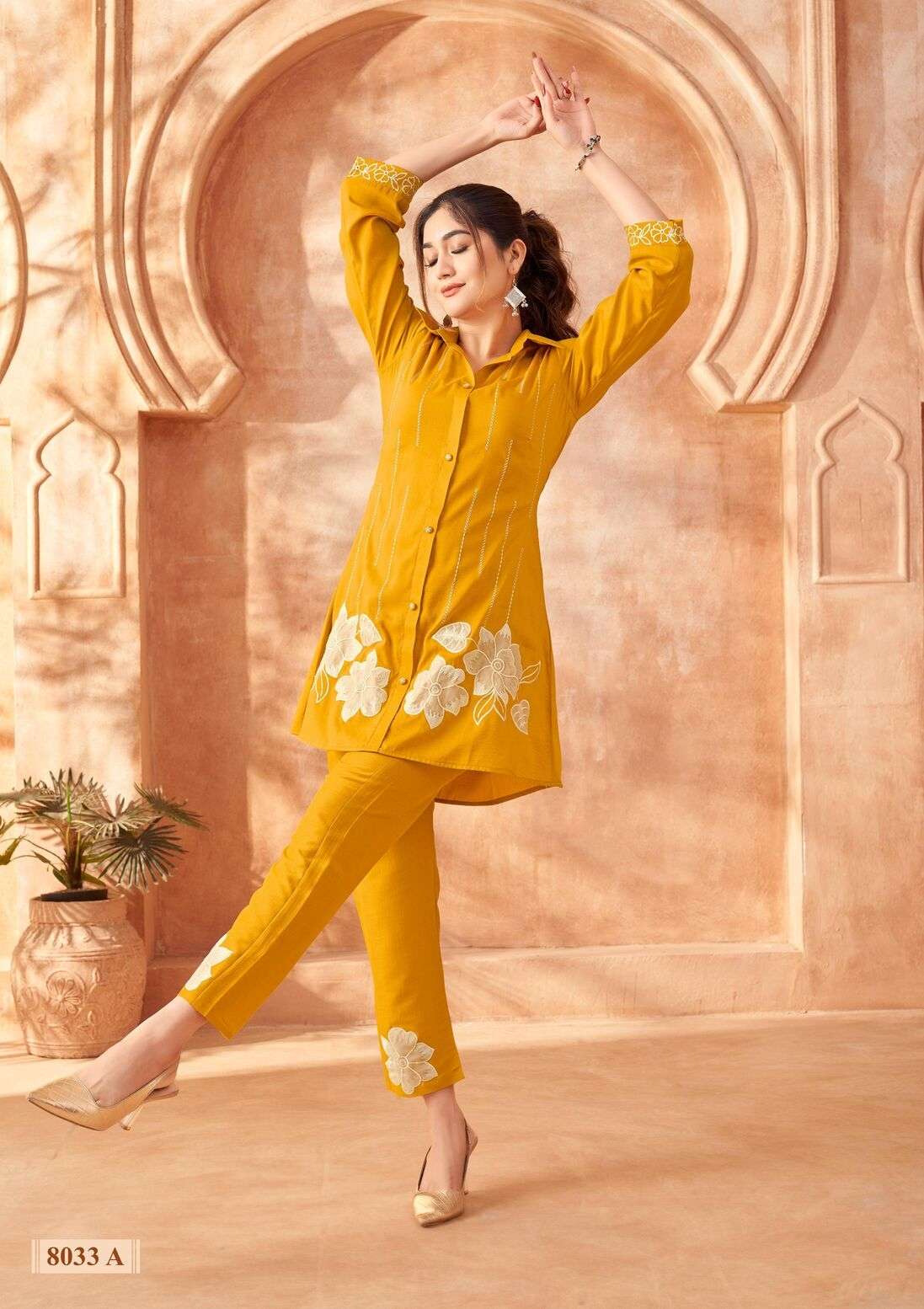 SUMMER SEASON CO-SETS BY FOUR ROSES CHINNON SOLID WITH EMBROIDERY