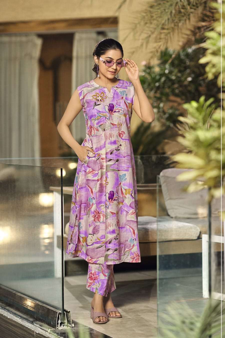 SUMMER THREADS BY OSSM IN COTTON FOIL PRINT CO-ORD SET WITH HANDWORK AND POCKET