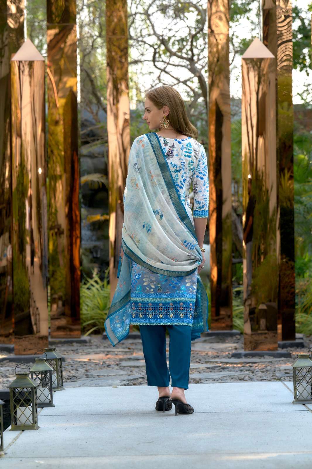 D.NO :- RY-2028 BY TEXOFAB IN COTTON PRINT AS PER IMAGE WITH EMBROIDERY AND LINEN DUPATTA