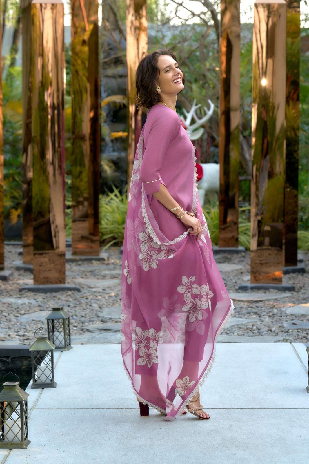D.NO :- RY-2031 BY TEXOFAB IN VATICAN SILK AS PER IMAGE WITH EMBROIDERY AND ORGANZA DUPATTA