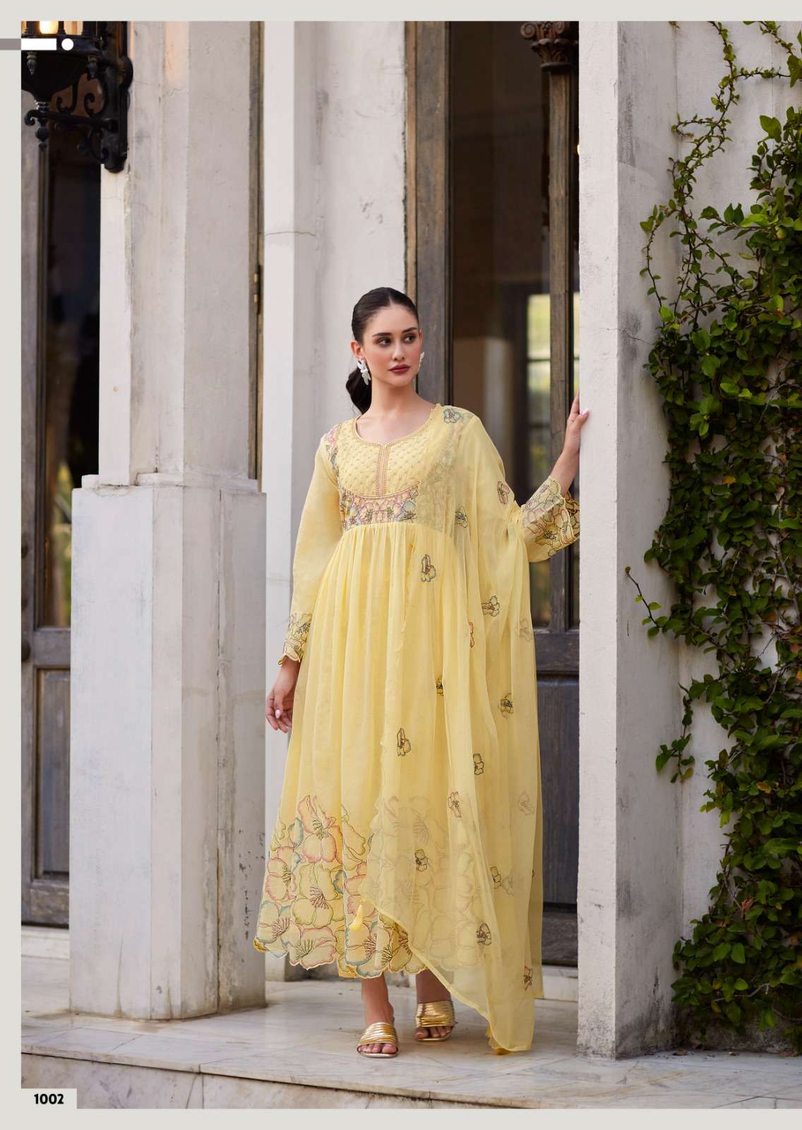 EYANA BY PRM INDIA IN PURE MAL WITH DESIGNER EMBROIDERED WORK WITH HANDWORK