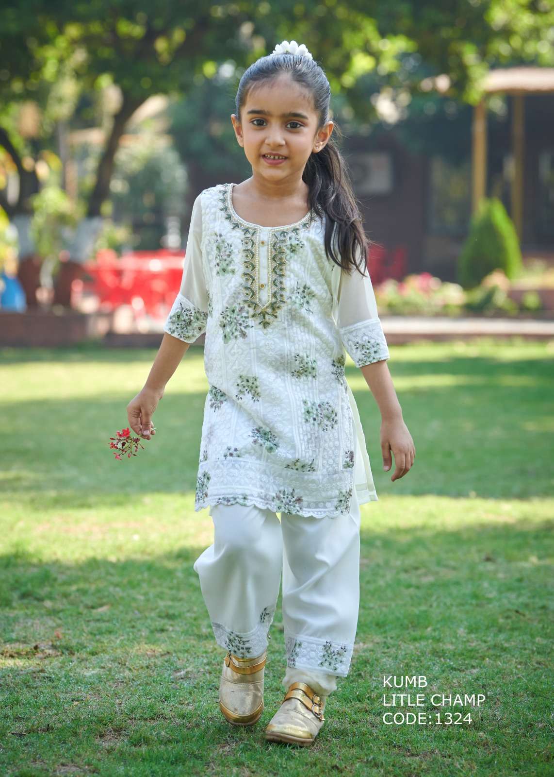 KUMB SOFTY TOP DIGITAL BABY BY SERIEMA IN HEAVY GEORGETTE SHIFFLI WORK WITH HAND WORK
