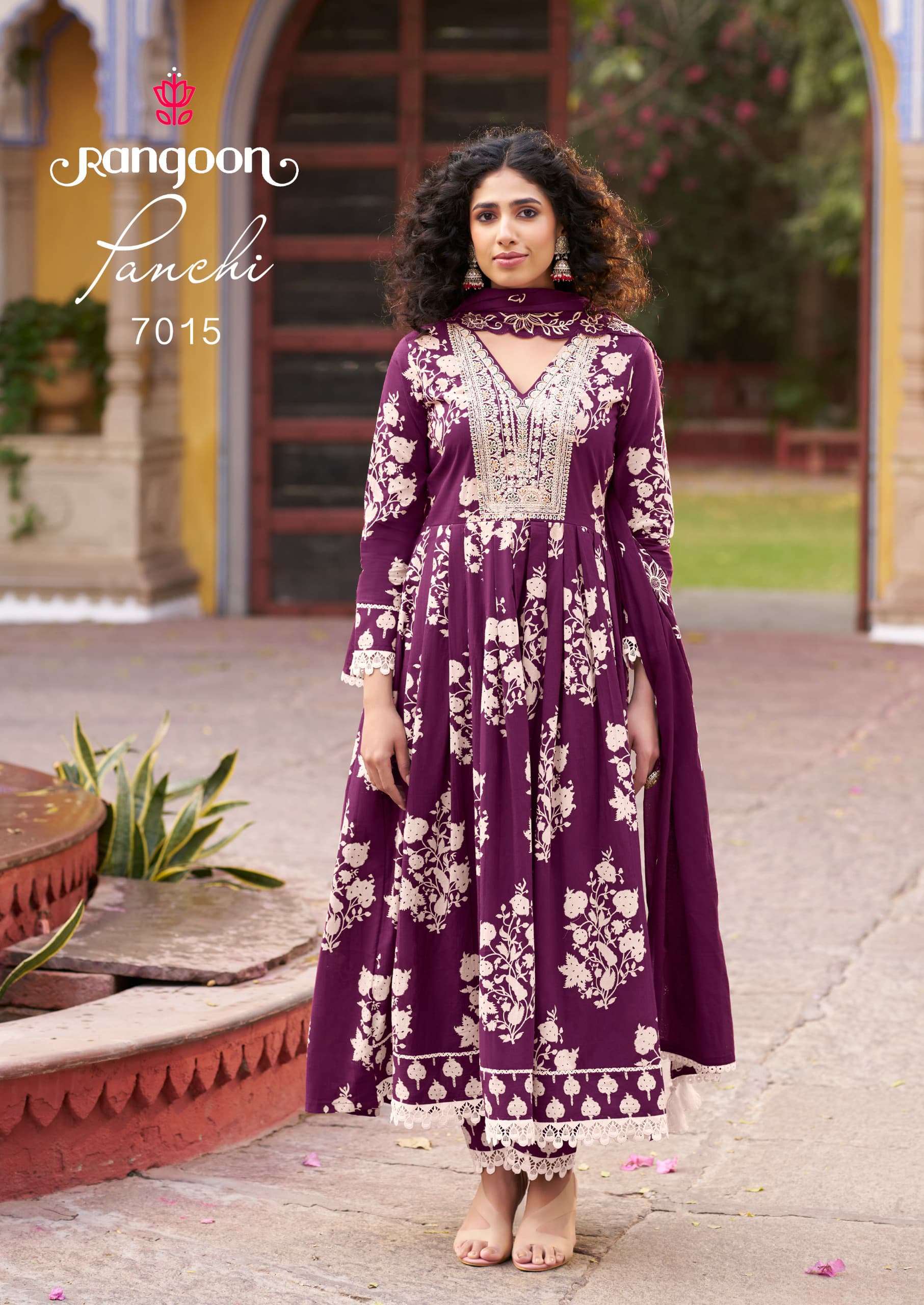 PANCHI BY RANGOON IN PURE COTTON PRINT WITH FANCY WORK & KHATLI HAND MIRROR WITH INNER