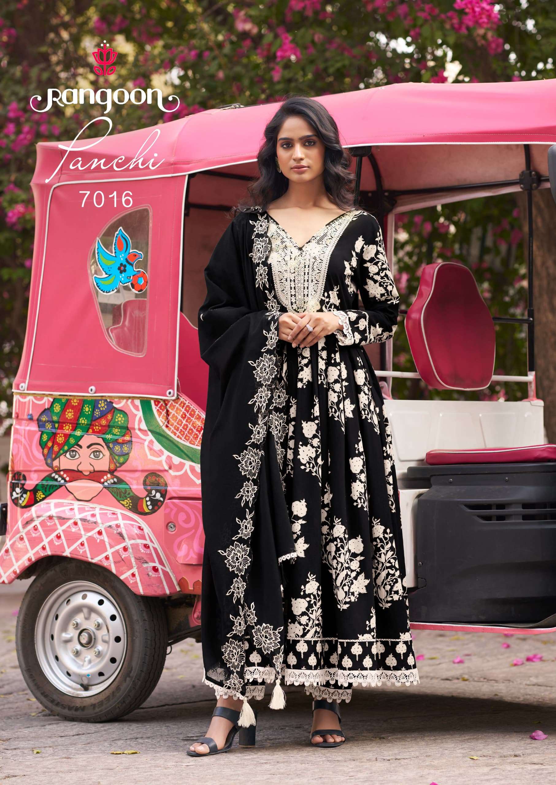 PANCHI BY RANGOON IN PURE COTTON PRINT WITH FANCY WORK & KHATLI HAND MIRROR WITH INNER