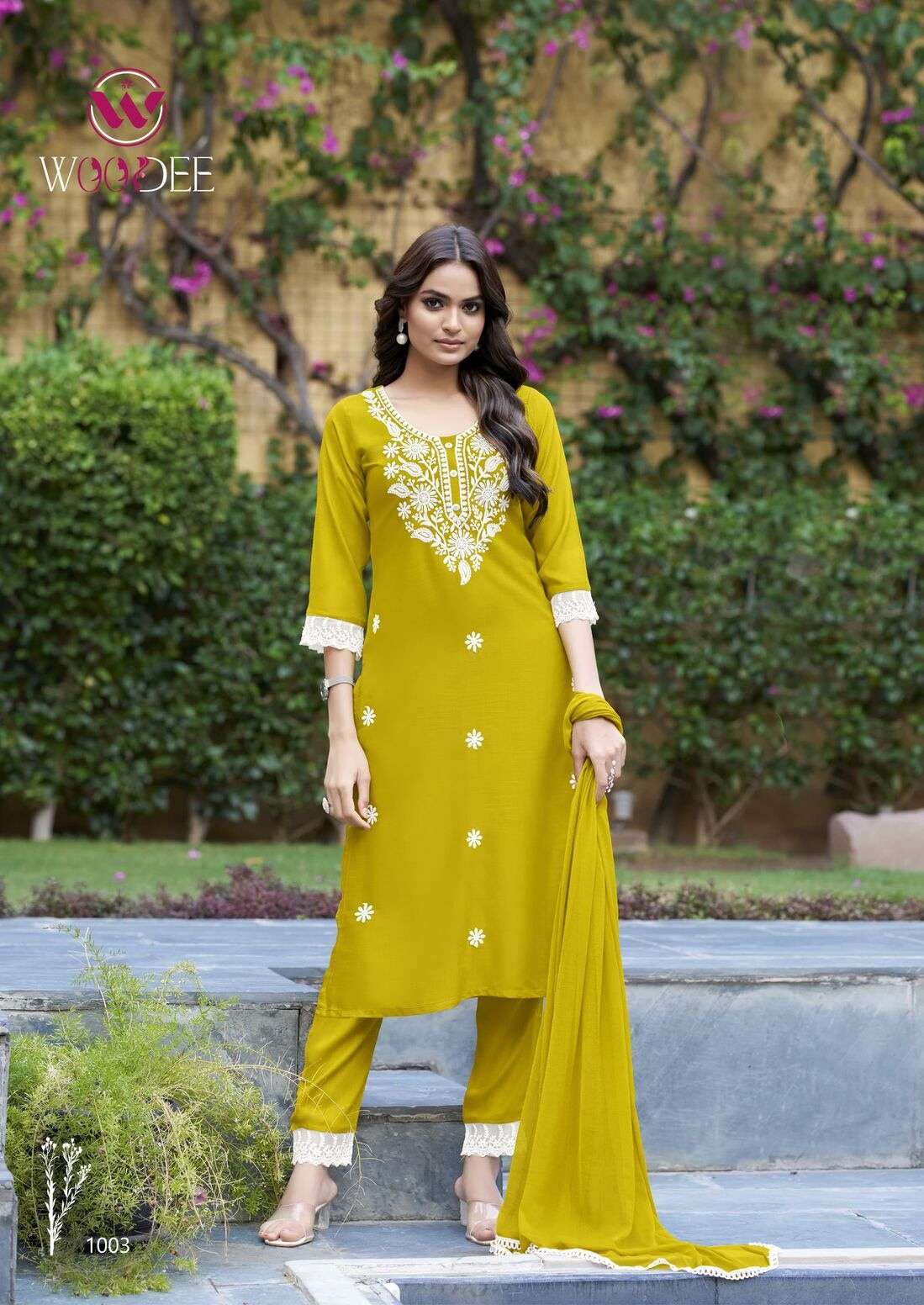 WHITE LOTUS BY WOODEE IN PREMIUM QUALITY LIVA RAYON SLUB WITH THREAD WORK 
