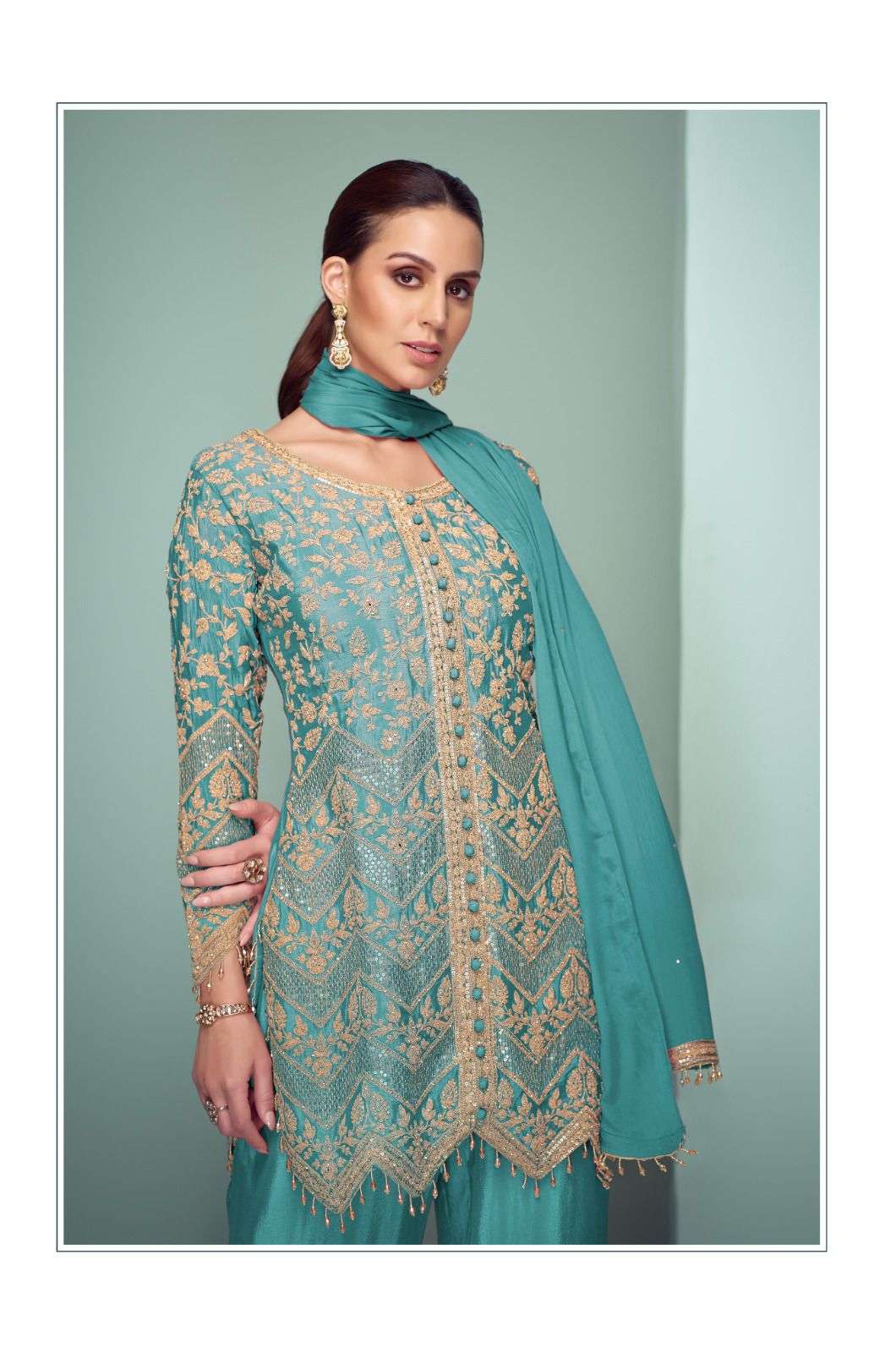 CROWN PLATINUM BY GULKAYRA DESIGNER IN REAL CHINON WITH HAND WORK 