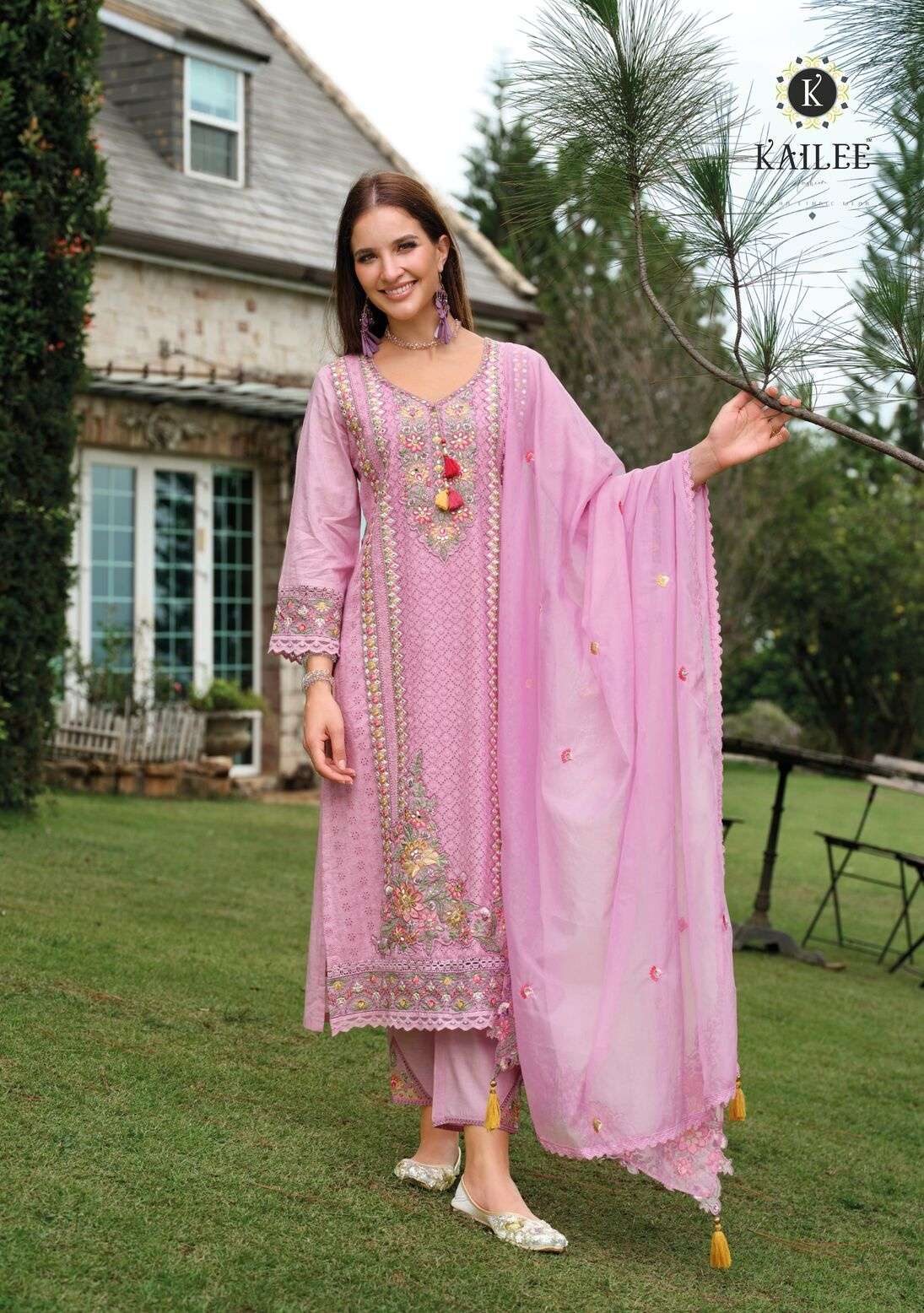 GULZAR BY KAILEE FASHION IN PURE COTTON WITH DESGINER FANCY THERD WORK 
