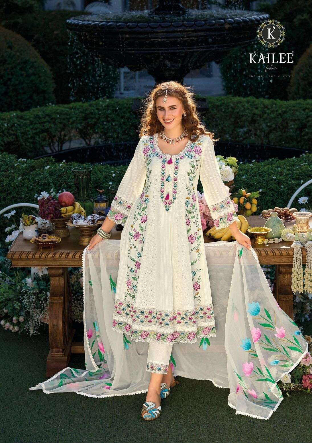 JUGANI BY KAILEE FASHION IN PURE CHIKNAKARI COTTON SHIFALI WITH COTTON WORK