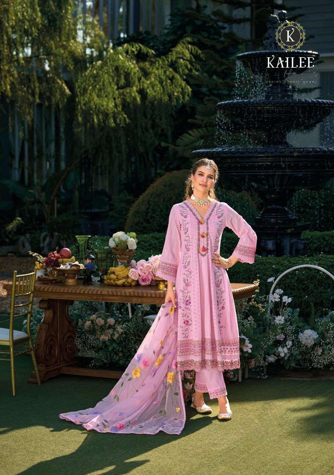 JUGANI BY KAILEE FASHION IN PURE CHIKNAKARI COTTON SHIFALI WITH COTTON WORK
