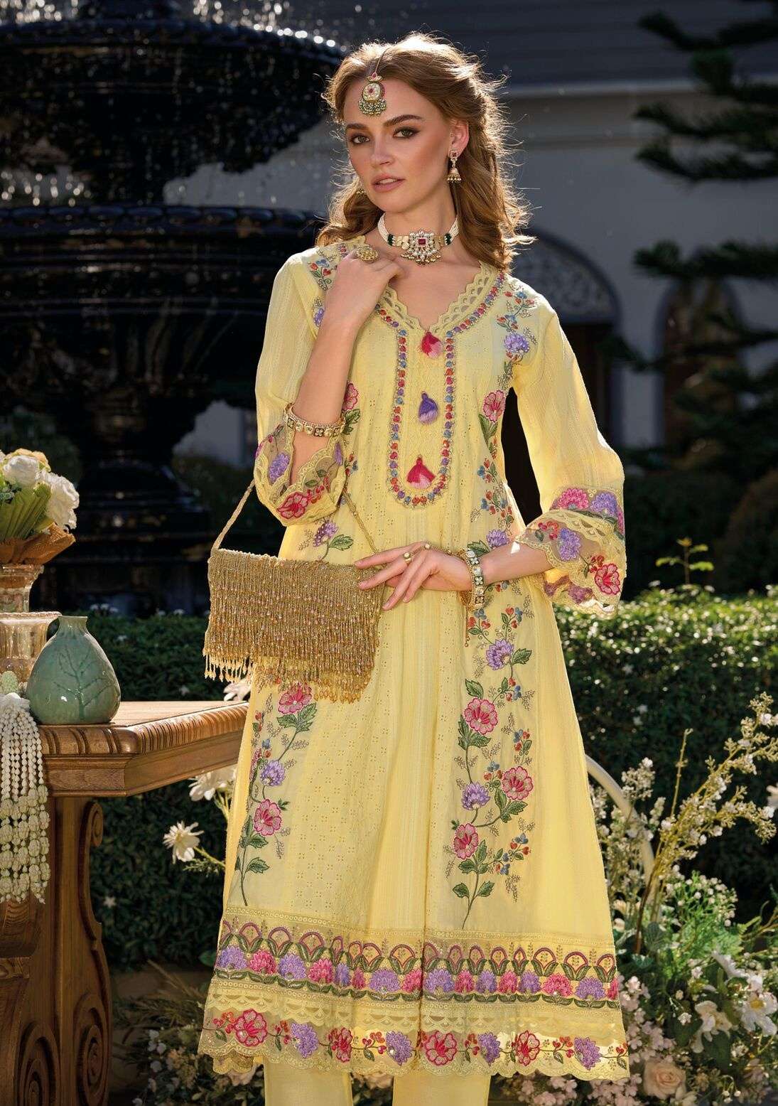 JUGANI BY KAILEE FASHION IN PURE CHIKNAKARI COTTON SHIFALI WITH COTTON WORK